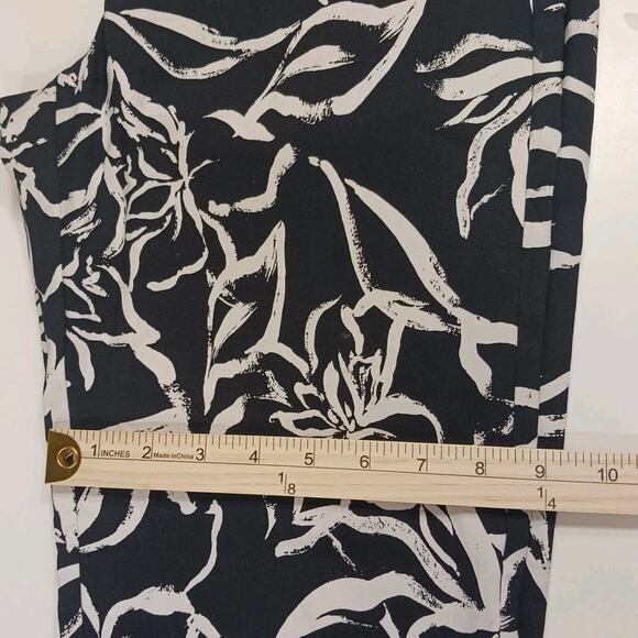 Elliott Lauren Pants Women's Size 10 Black & White Floral Pull On Ankle Rayon - Picture 14 of 14